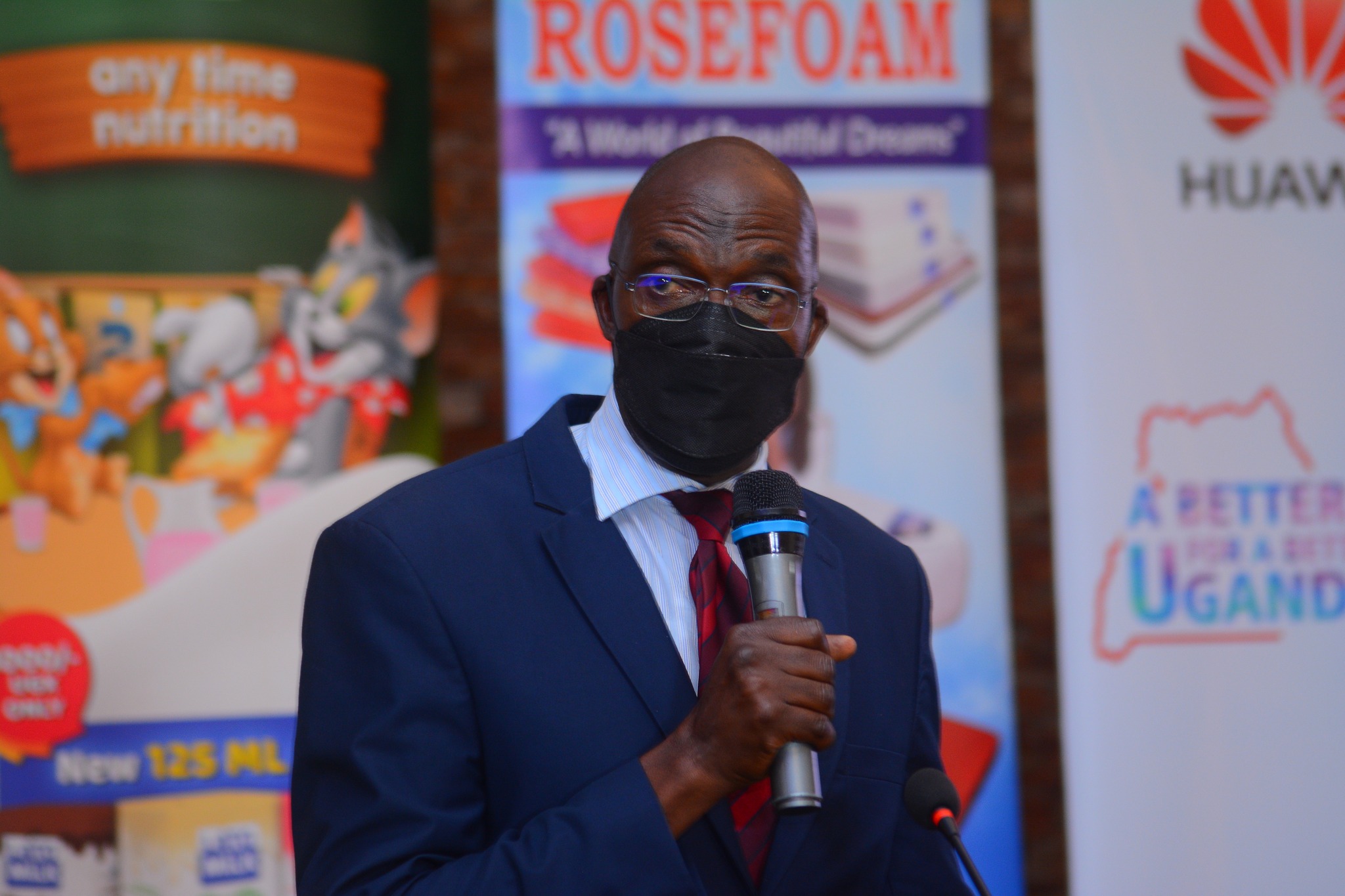 Dr. Senyonjo from Uganda Halal Bureau giving a speech during the East Africa Brand Quality Awards 2021